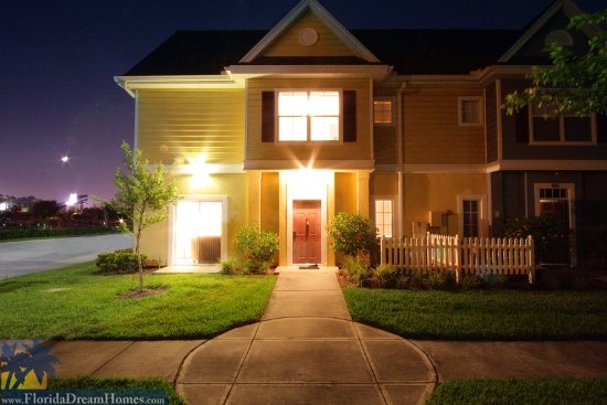 4 Bedroom\/3 Bath Townhome with 2 Master Suites